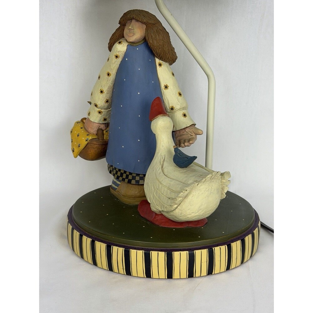 Williraye Studio WW7103 Golden Friend Girl Goose Bird Basket Eggs Lamp - Picture 2 of 6